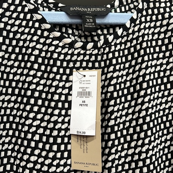 Banana Republic black and white pettie blouse XS new with tags - Picture 3 of 8